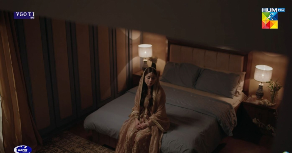Diya looks confused while dressed as a bride in the drama