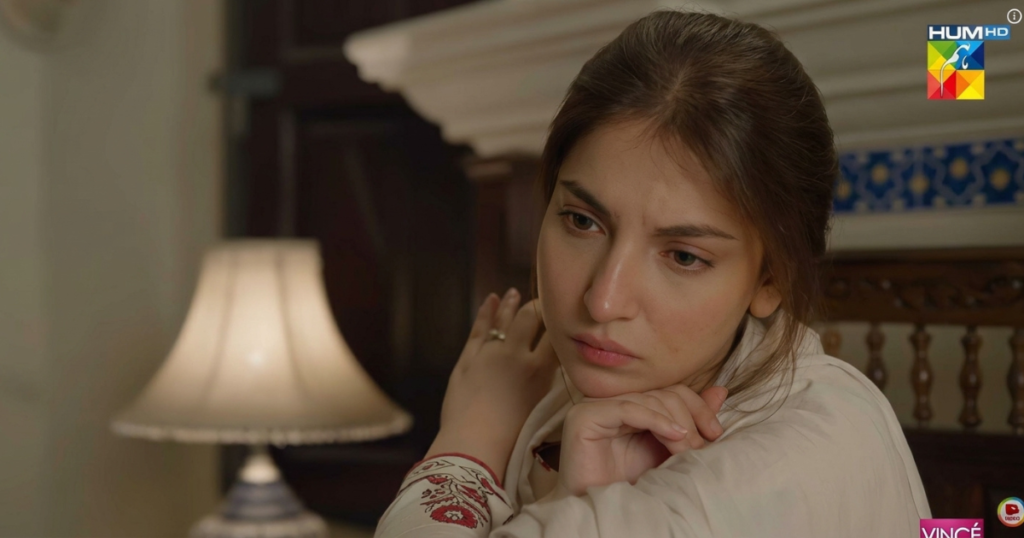 Hurmat looks confused about her marriage in Hurmat episode 7