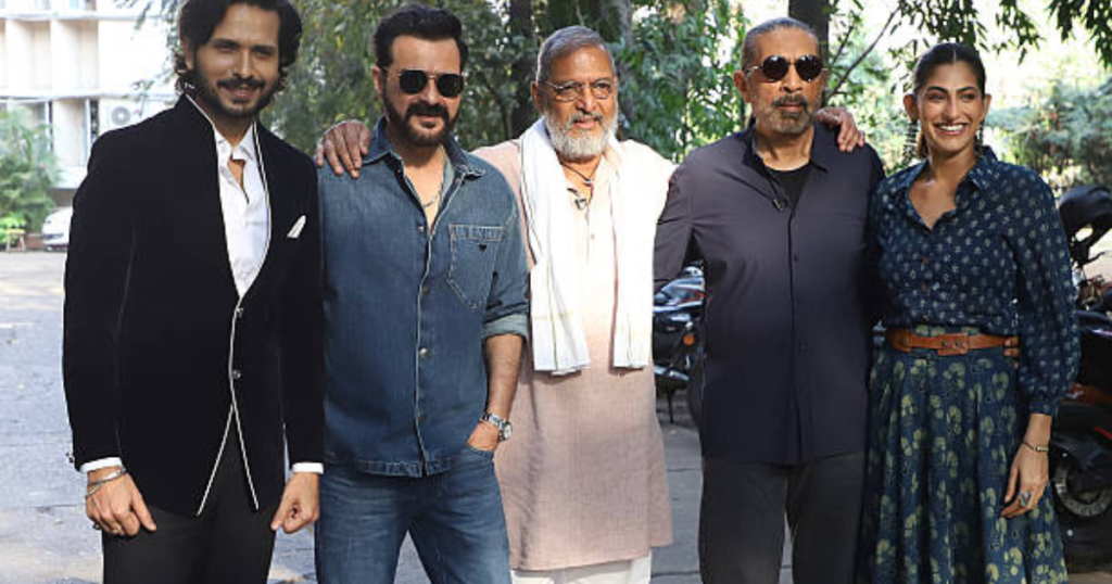 Nana Patekar with his friends